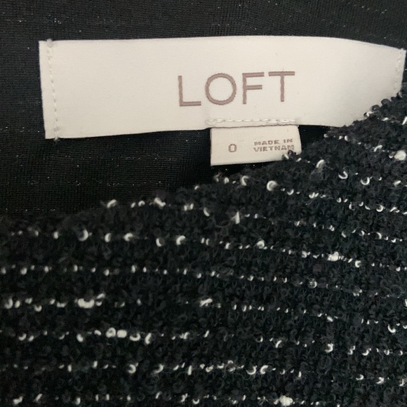 LOFT A-Line fall winter dress size 0 zips at the back - Picture 5 of 6